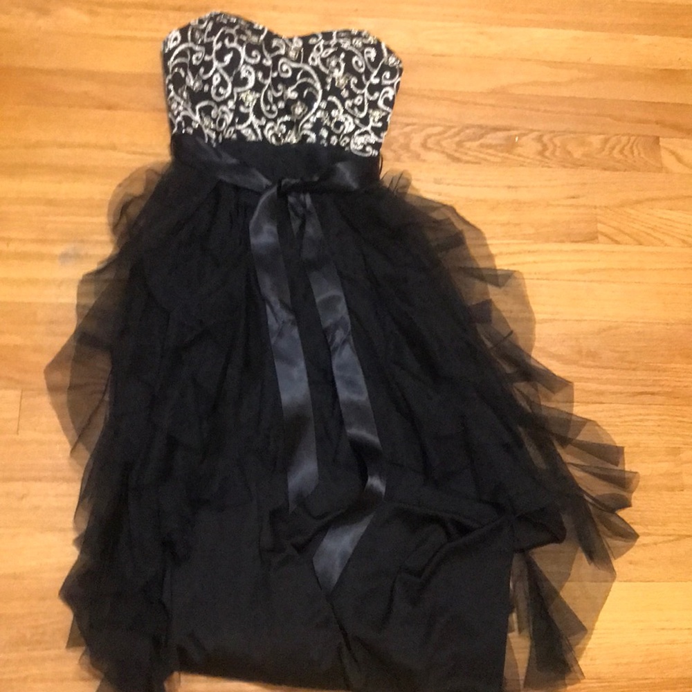 Black poofy dress